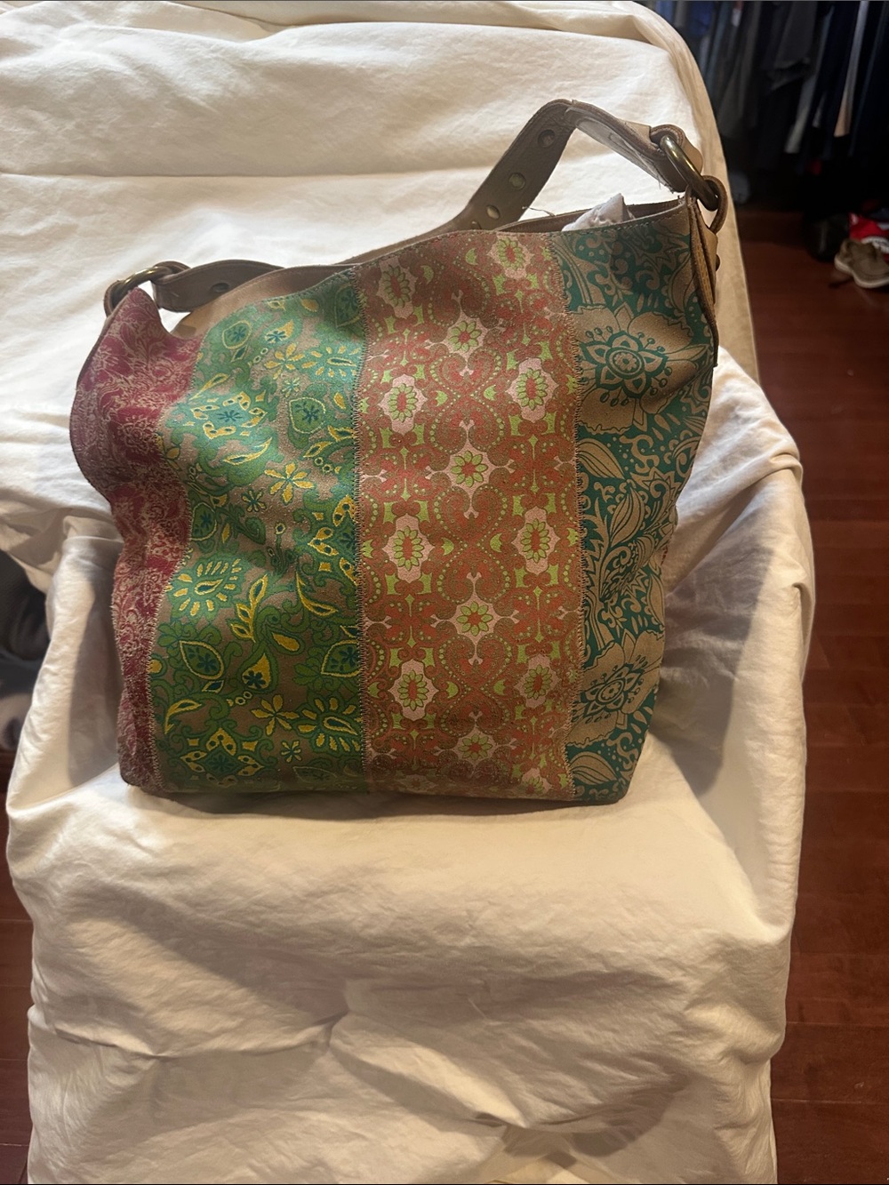 Patchwork Multi-Color Leather Shoulder Bag with Tan Leather Trim - Picture 6 of 7